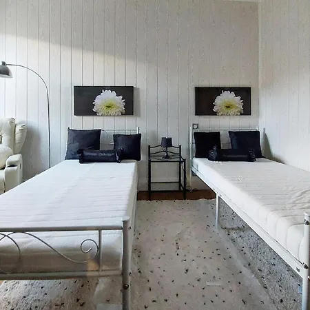 Cozy In Holiday home *