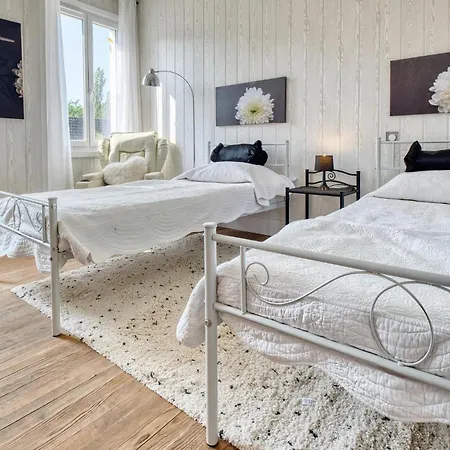 Cozy In *
